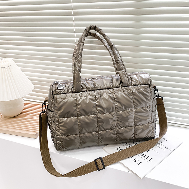 Space Pad Cotton Shoulder Bag  – Shoulder Bag Structured Bewertung und Preis