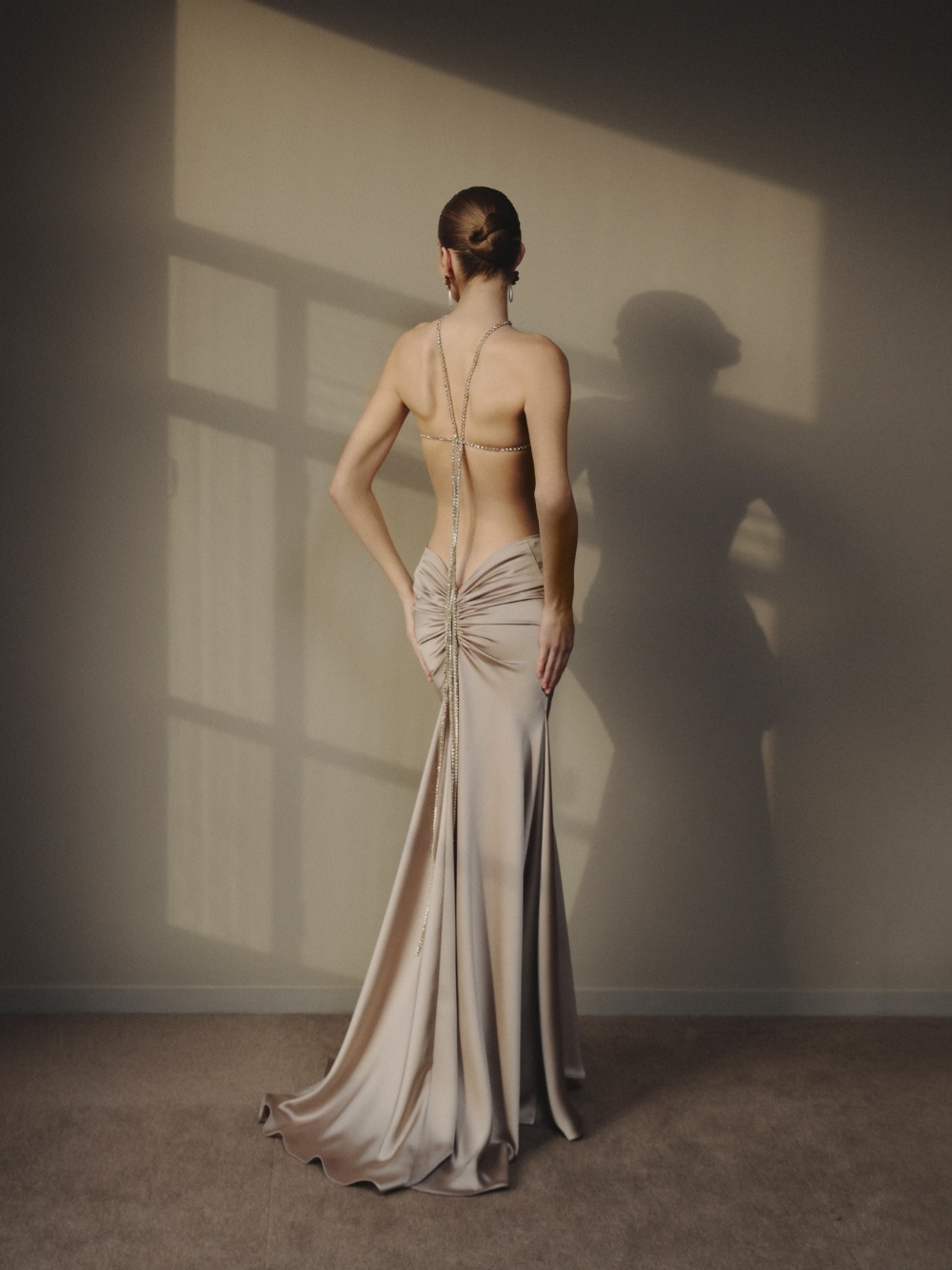 Cutout Waist Open Back Satin M – Women Formal Wear Dubai Bewertung und Preis