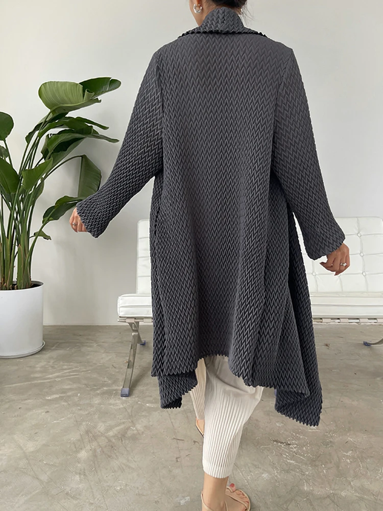 YUDX Miyake These 2024 Spring  – Trench Coat Formal Bewertung und Preis