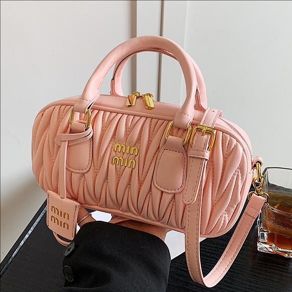 Ruched Pillow Bag, 2026 Textur – Shoulder Bag Structured Bewertung und Preis